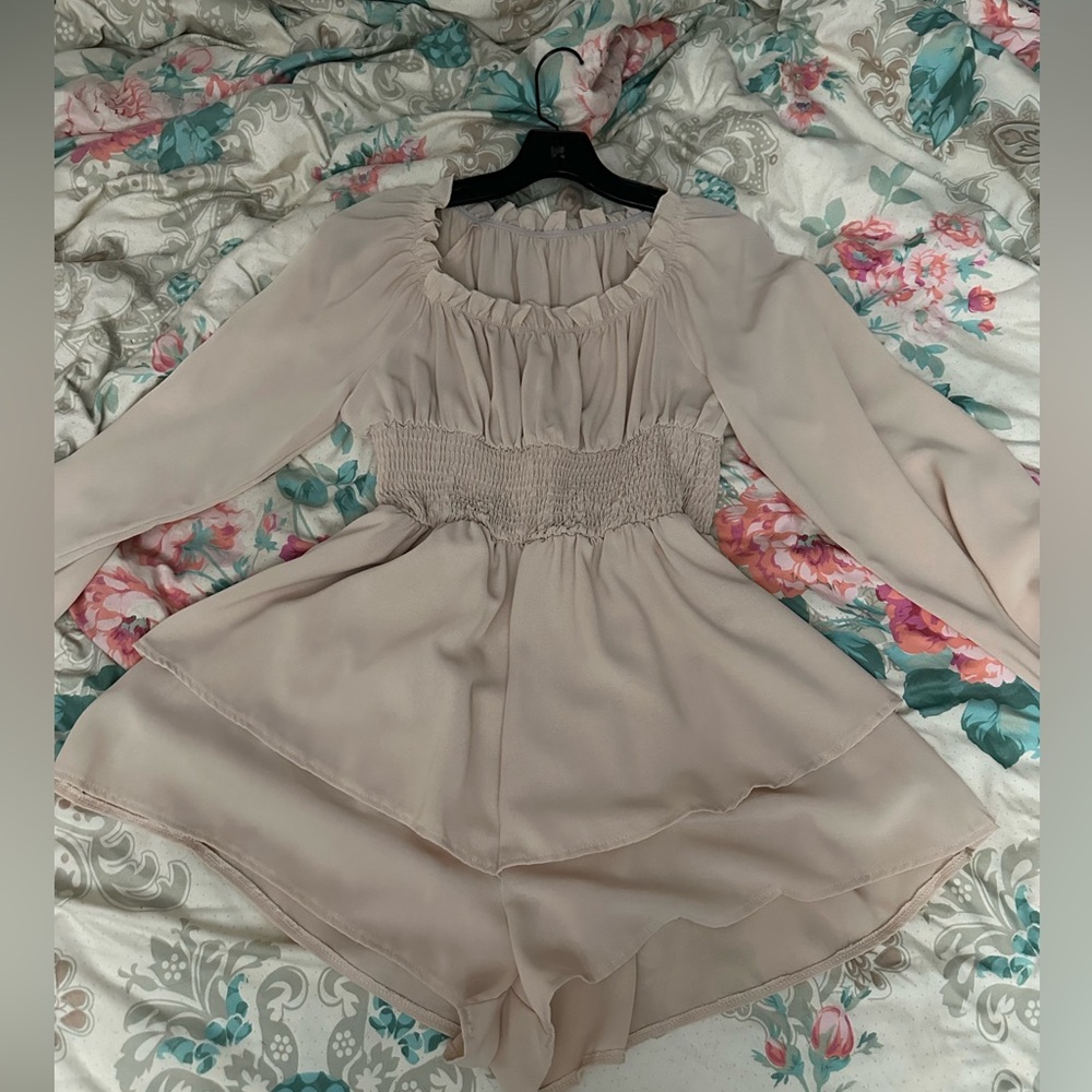 Romper/ jumpsuit